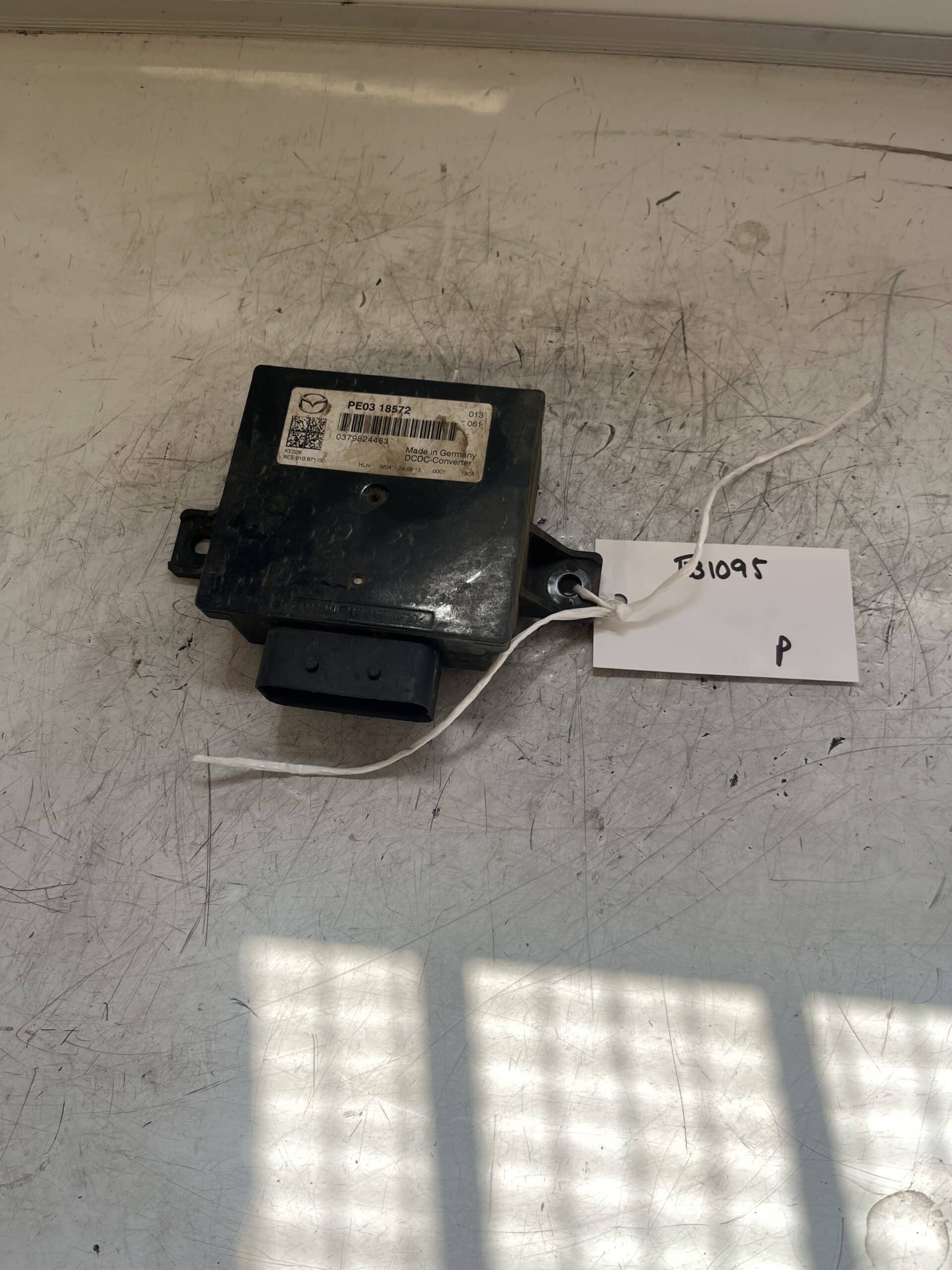 Mazda CX-5 2012-2017 Voltage Stabilizer Module – PE0318572