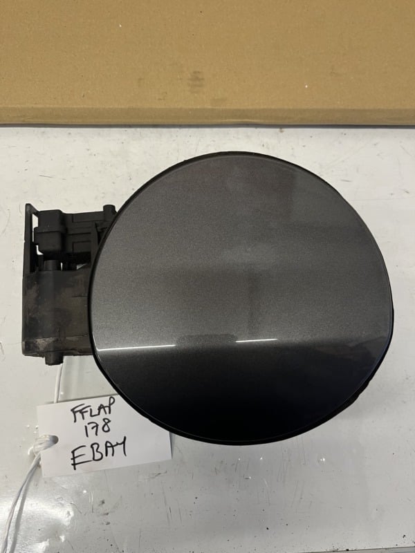 Vauxhall Astra 2010-2015 5 Door Estate Fuel Flap – Grey Colour Code Z177