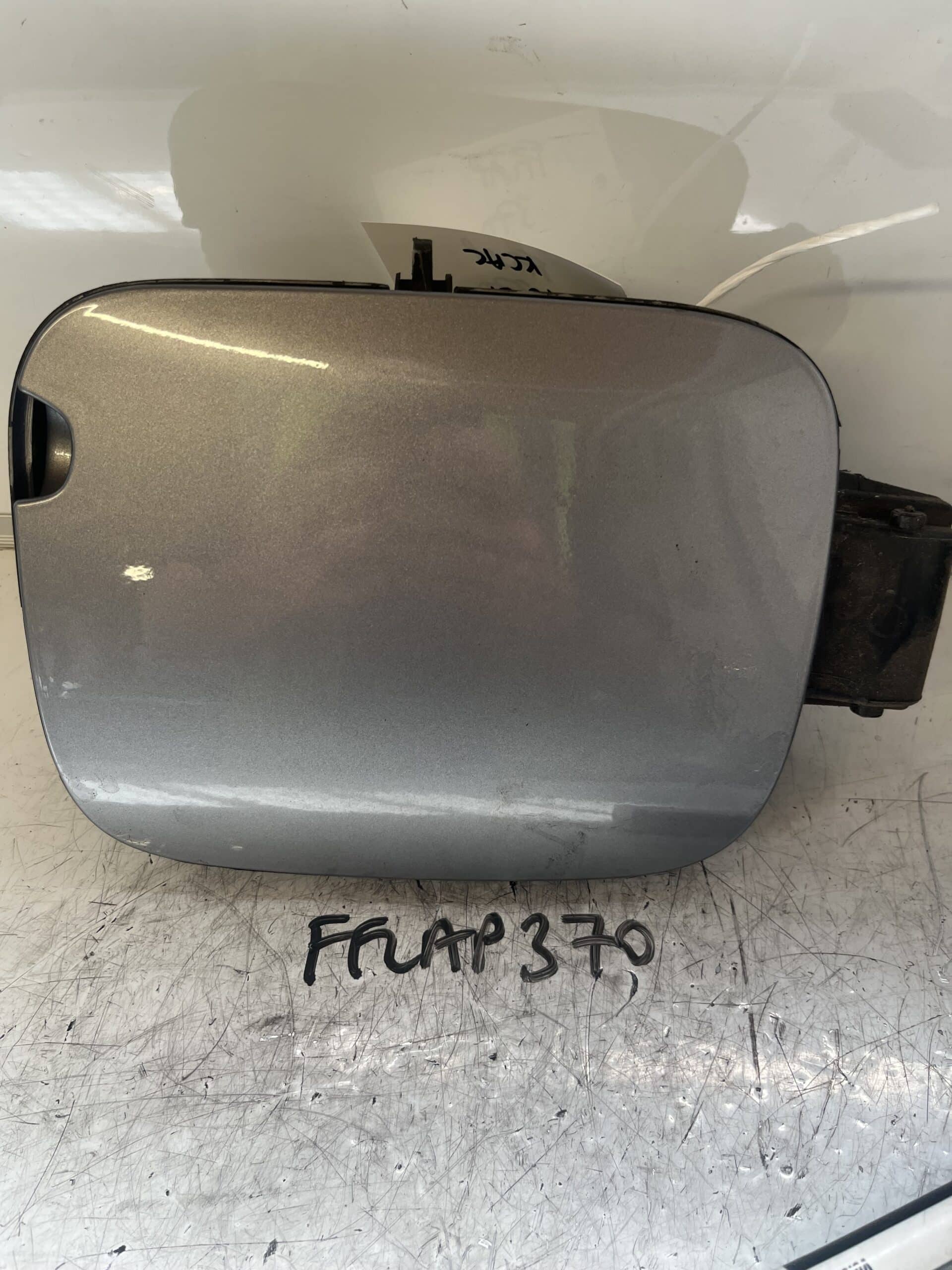 Citroen C3 2016-2021 Hatchback Fuel Filler Flap – Grey KCAC Colour Code