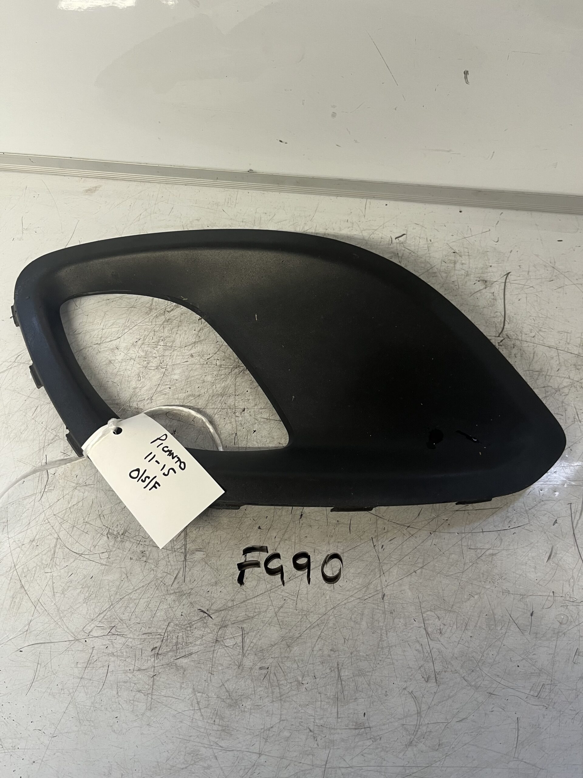 Kia Picanto 2011-2015 Off Side Front Fog Lamp Grill – 86528-1Y000