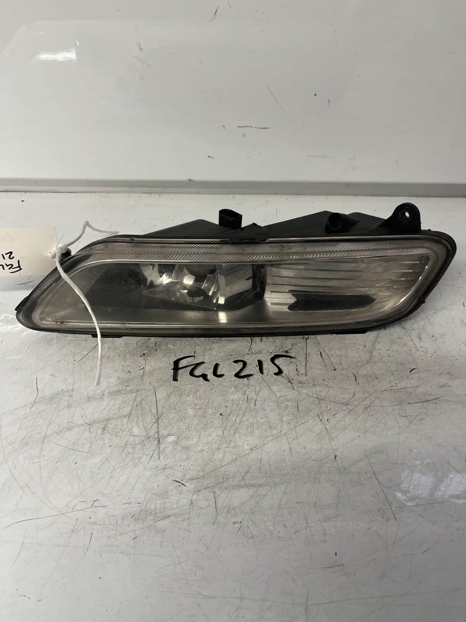 Volkswagen Passat 2010-2014 Off Side Front Fog Lamp