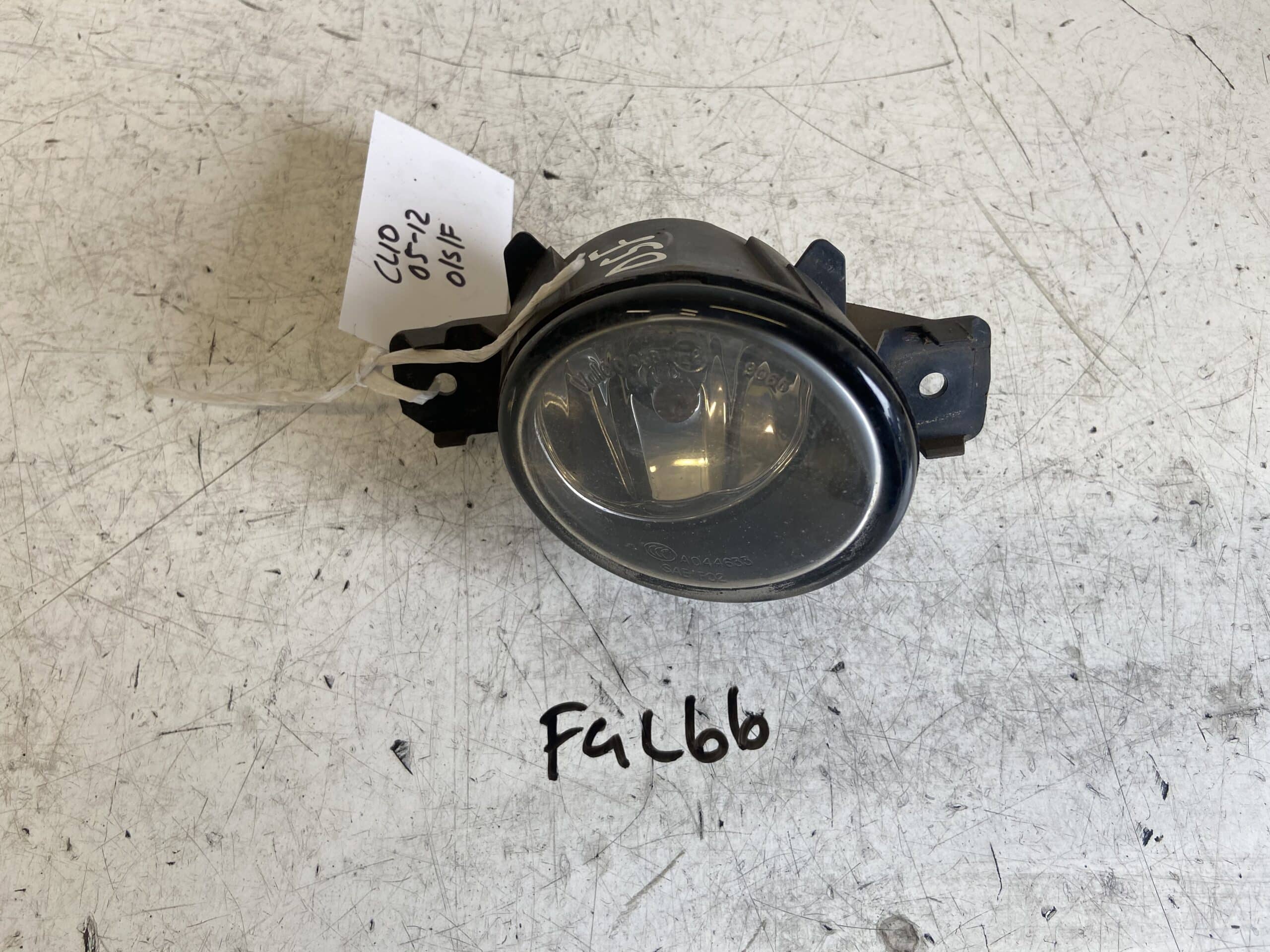 Renault Clio 2005-2012 Hatchback / Estate Off Side Front Fog Lamp – 8200002470