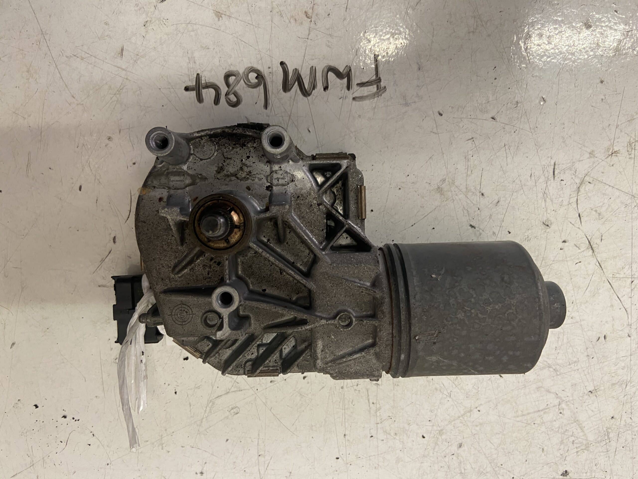 Peugeot 308 / 308CC 2007-2012 Hatchback / Estate Front Wiper Motor – 0390241869