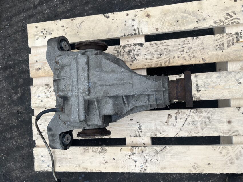 Volkswagen Touareg 2002-2010 2.5 TDI Automatic Rear Diff / Differential
