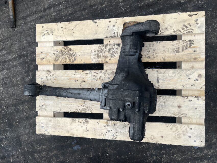 Volkswagen Touareg 2002-2010 2.5 TDI Automatic Front Transfer Box / Diff