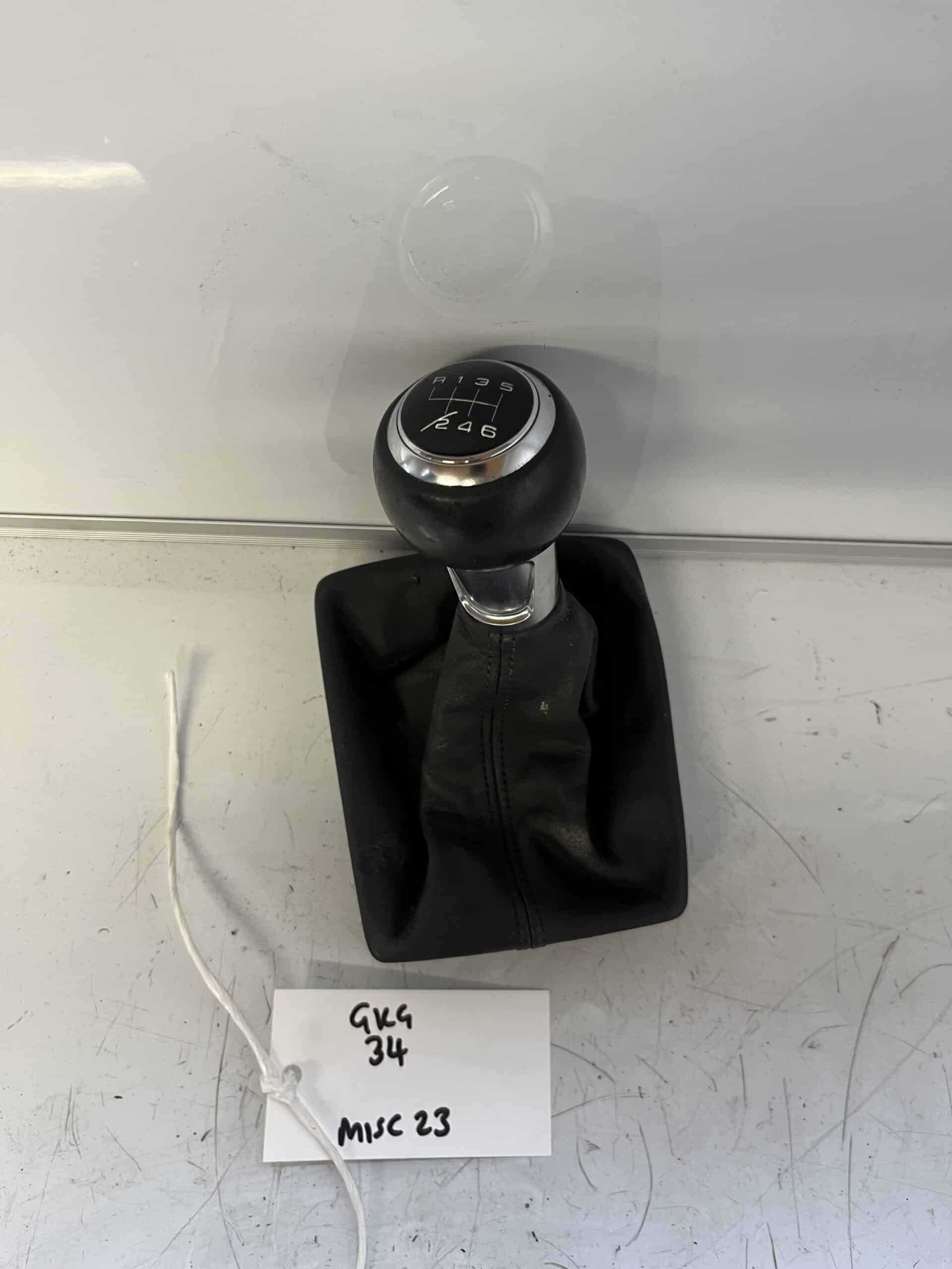 Audi A3 2012-2017 Gear Knob And Gaiter – 6 Speed Manual ( Reverse Top Left )