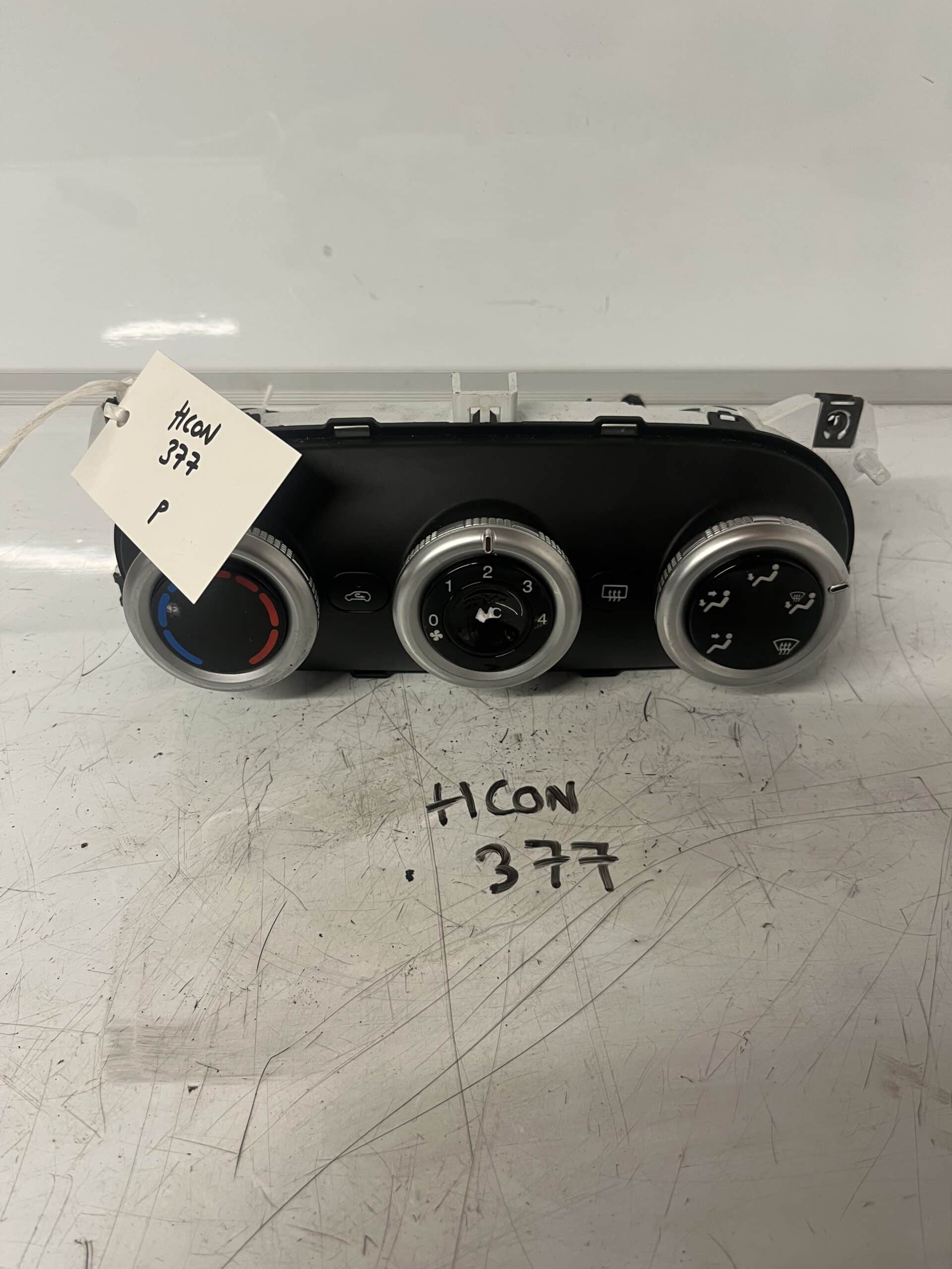 Fiat 500L 2013-2017 Heater Control Panel – AC – 735579747