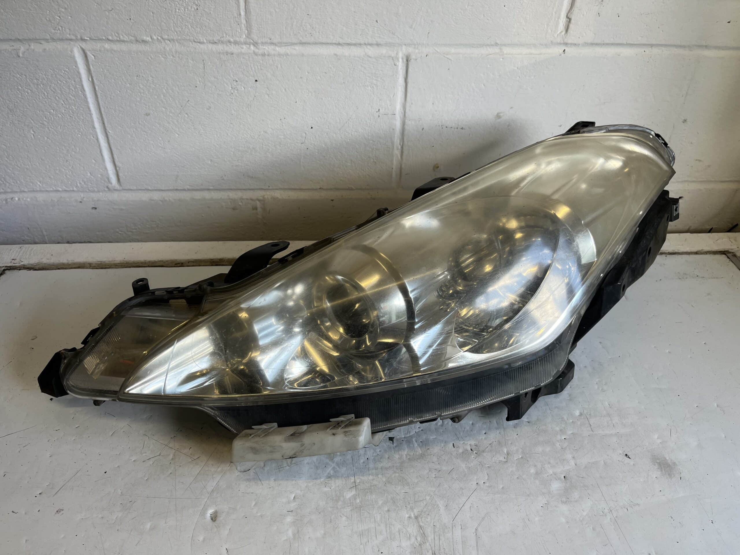 Peugeot 4007 2007-2012 Near Side Headlamp – Xenon ( Lense Slightly Faded )