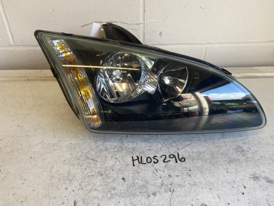 Ford Focus 2005-2008 Hatchback / Estate Off Side Headlamp – Black Backing Type