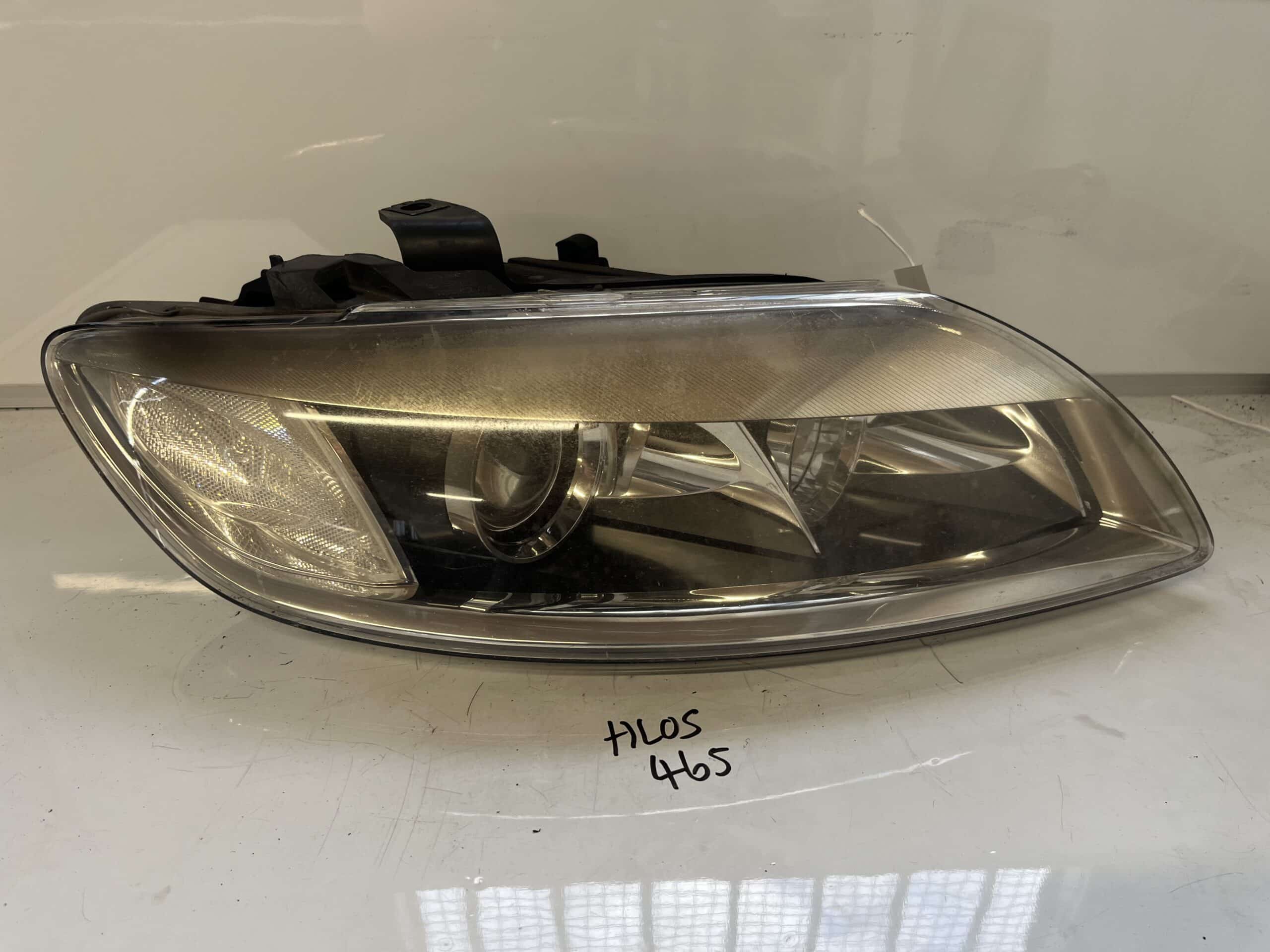 Audi Q7 2006-2010 Off Side Headlamp – XENON – 4L0941004E ( Slightly faded Lense )