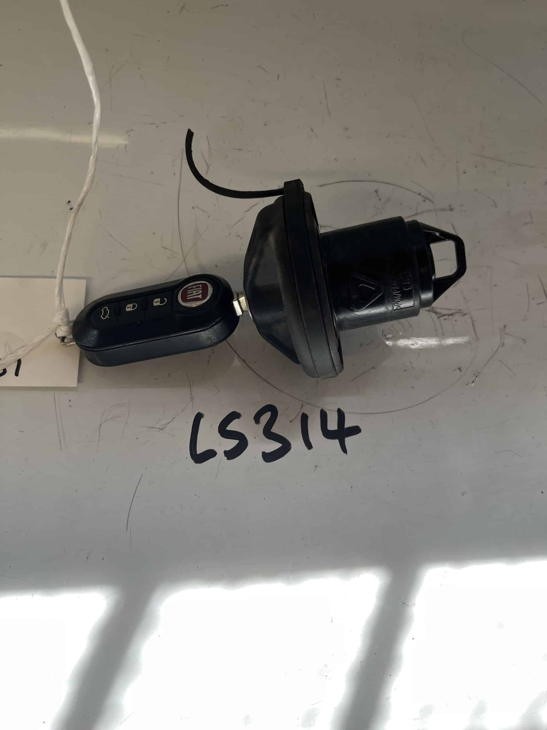 Fiat 500 2015-2021 Fuel Cap And Lock With Key