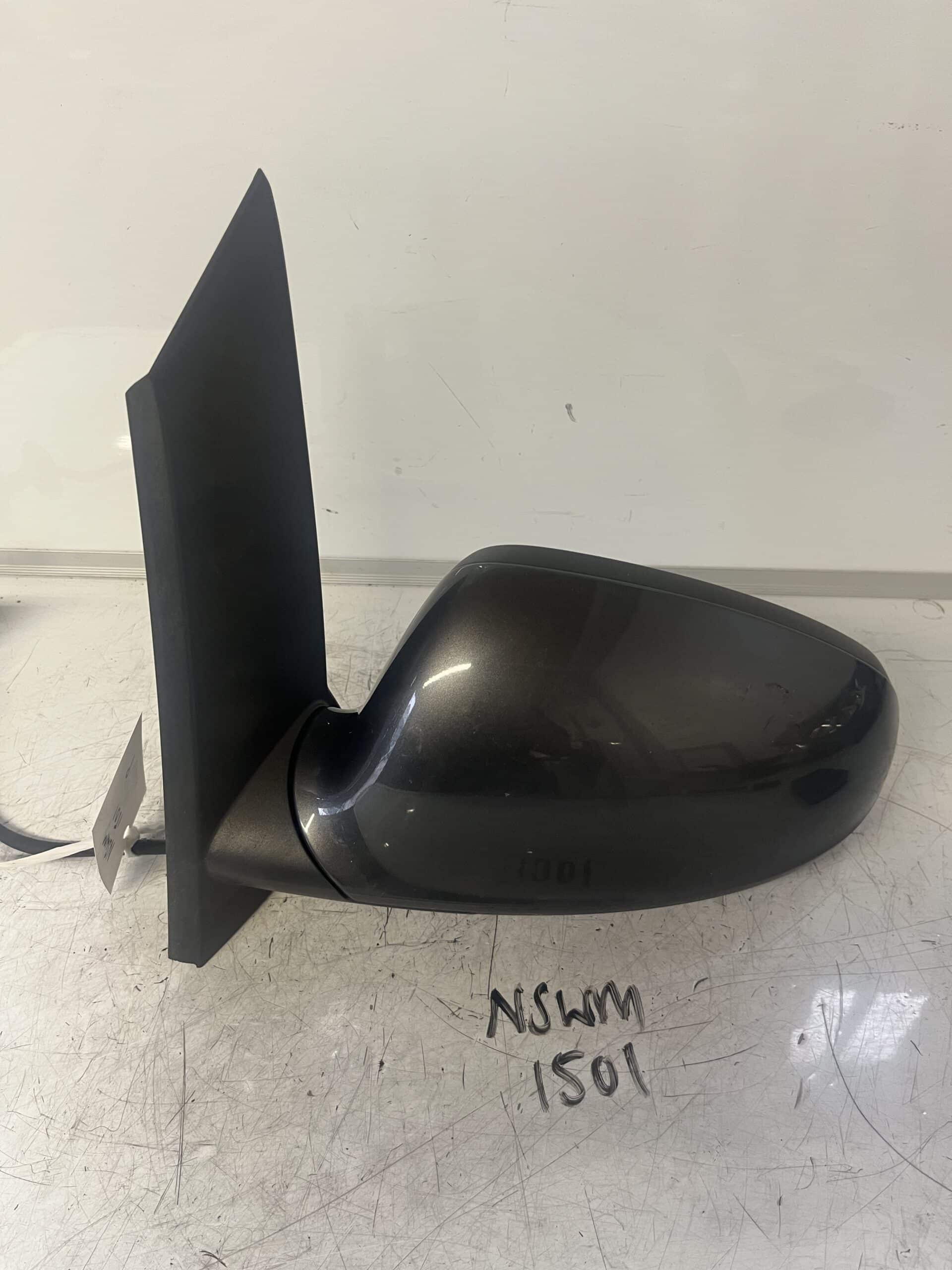 Vauxhall Astra 2010-2015 Hatchback / Estate Near Side Electric Door Mirror – Grey Z177