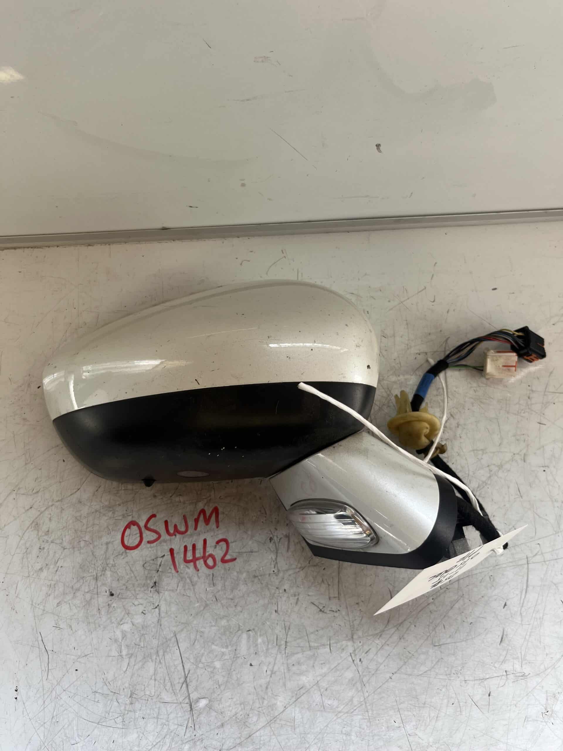 Citroen DS4 2011-2015 Off Side Electric Door Mirror – Pearl White ( Power Fold )