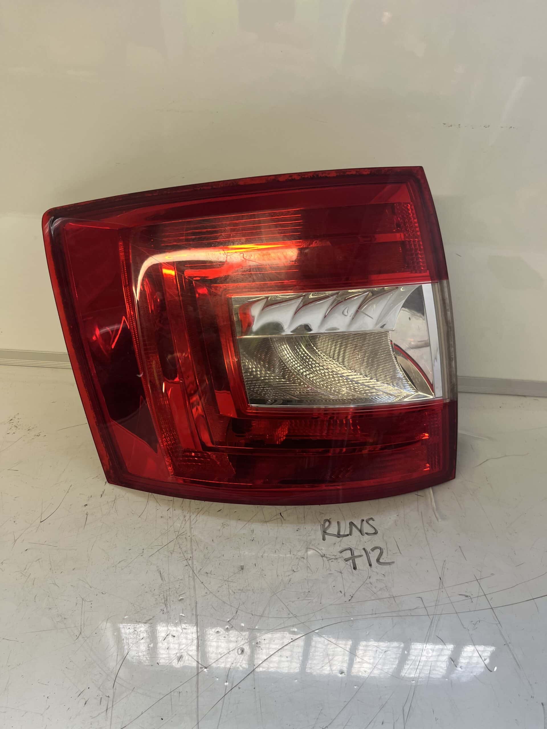 Skoda Octavia 2013-2017 Estate Near Side Taillamp