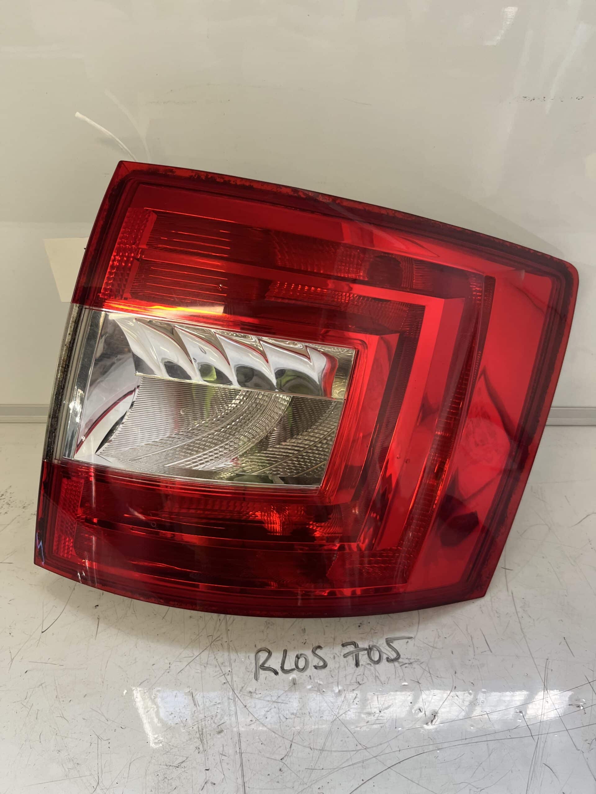 Skoda Octavia 2013-2017 Estate Off Side Taillamp