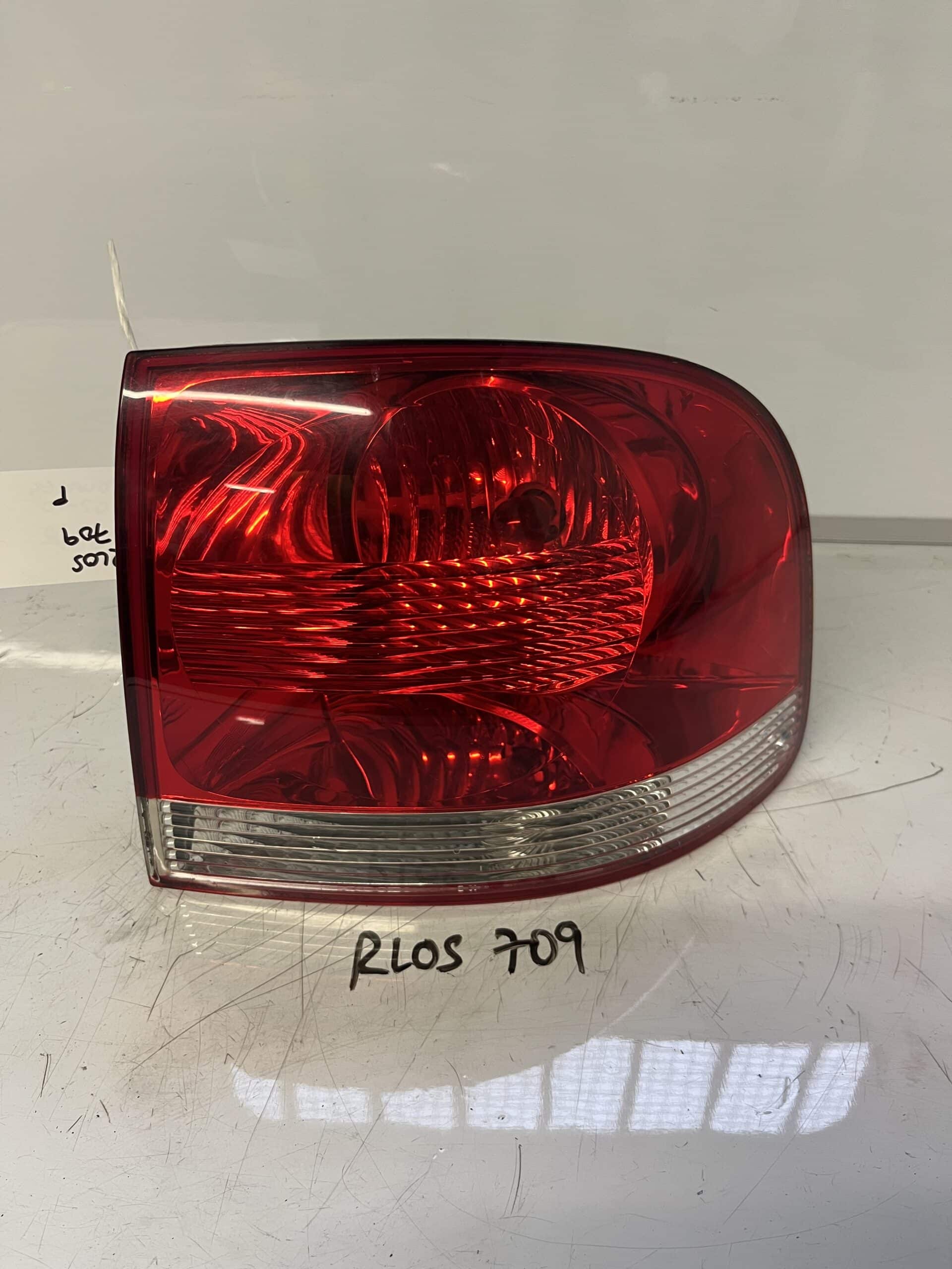 Volkswagen Touareg 2002-2010 Hatchback / 4×4 Off Side Taillamp – 7L6945096K