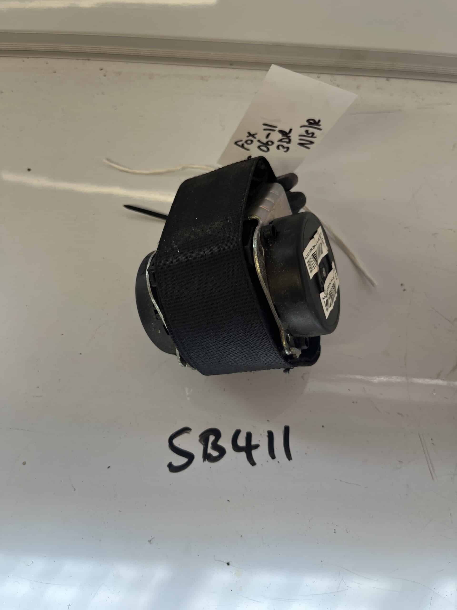 Volkswagen Fox 2006-2011 3 Door Hatchback Near Side Rear Seatbelt – 5Z0857805C
