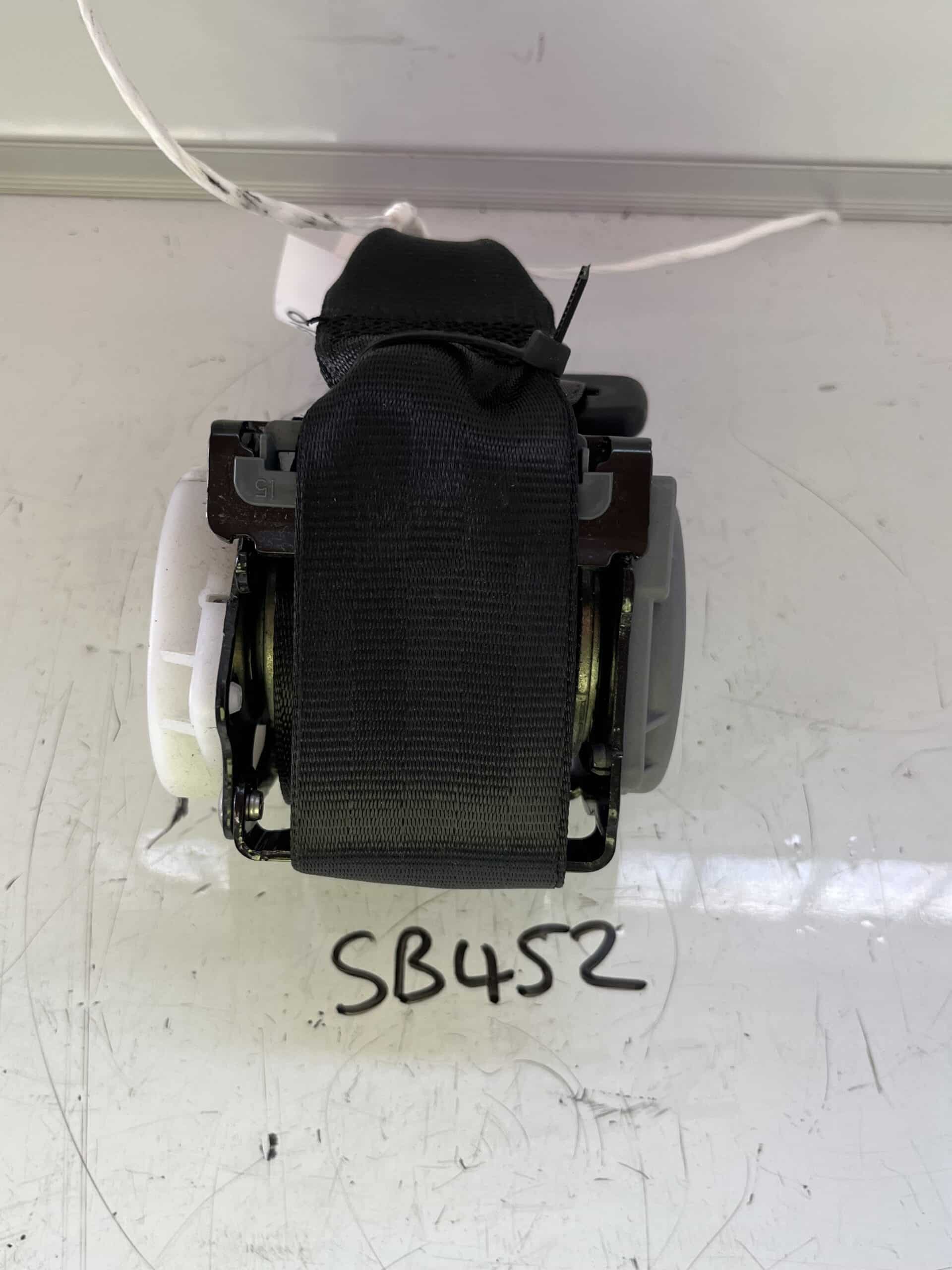 Audi A1 2010-2018 Hatchback Rear Seatbelt – 8X4857805D ( Universal Fits Both Sides Rear )