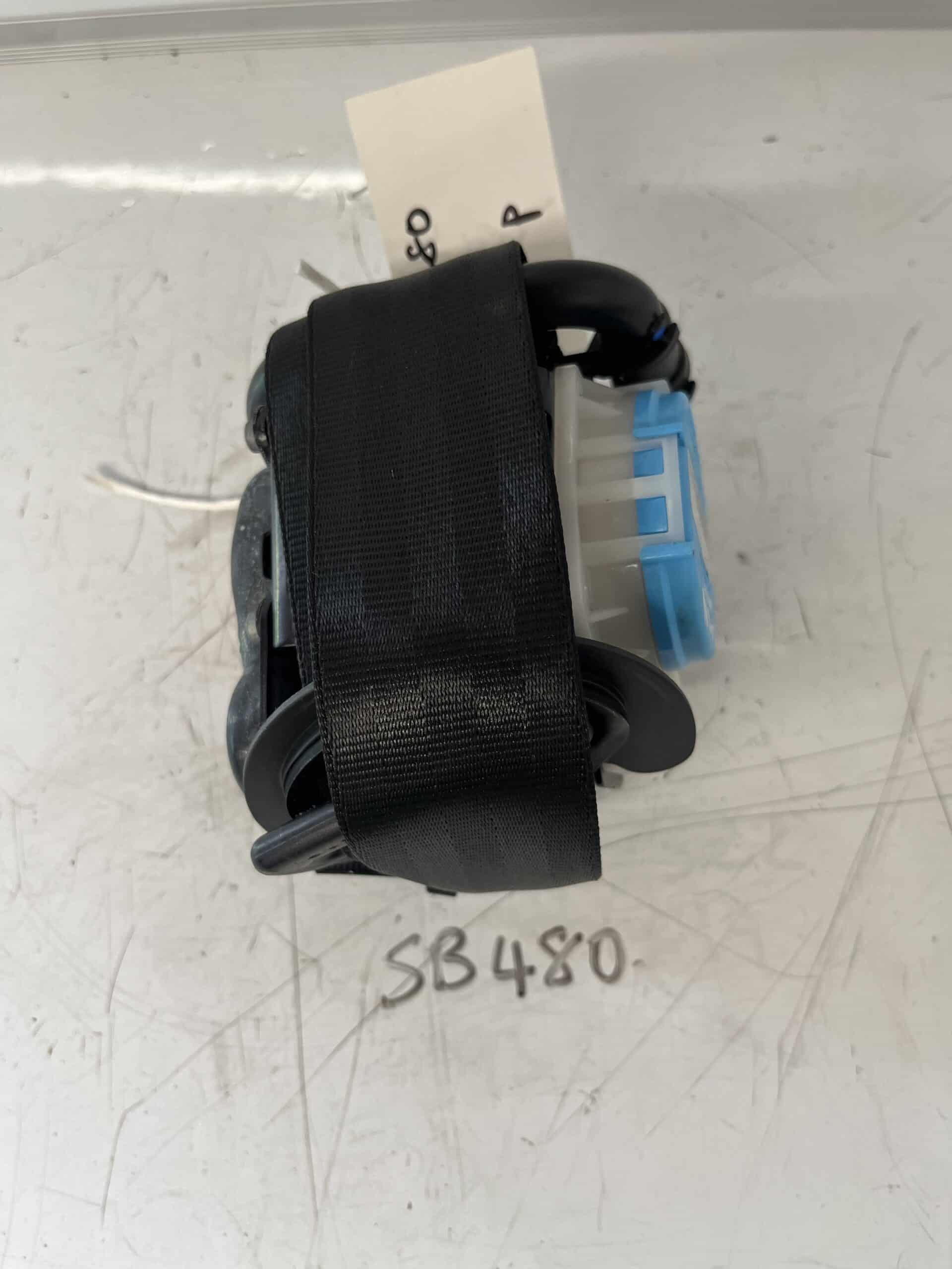 Audi Q3 2011-2015 5 Door Near Side Front Seatbelt – 8U0857705C