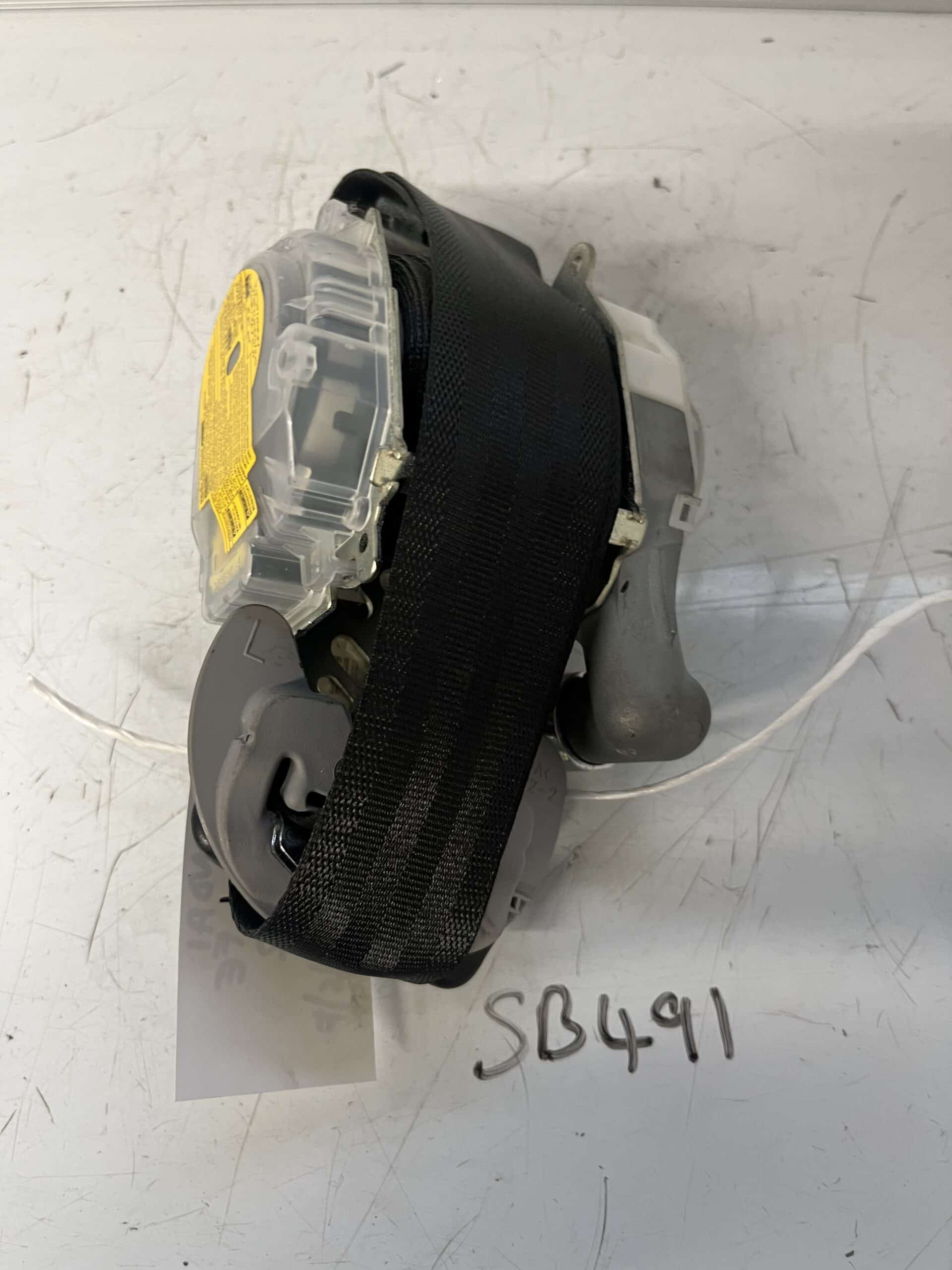 Hyundai Santa Fe 2006-2012 5 Door Near Side Front Seatbelt – 88870/80-2B210