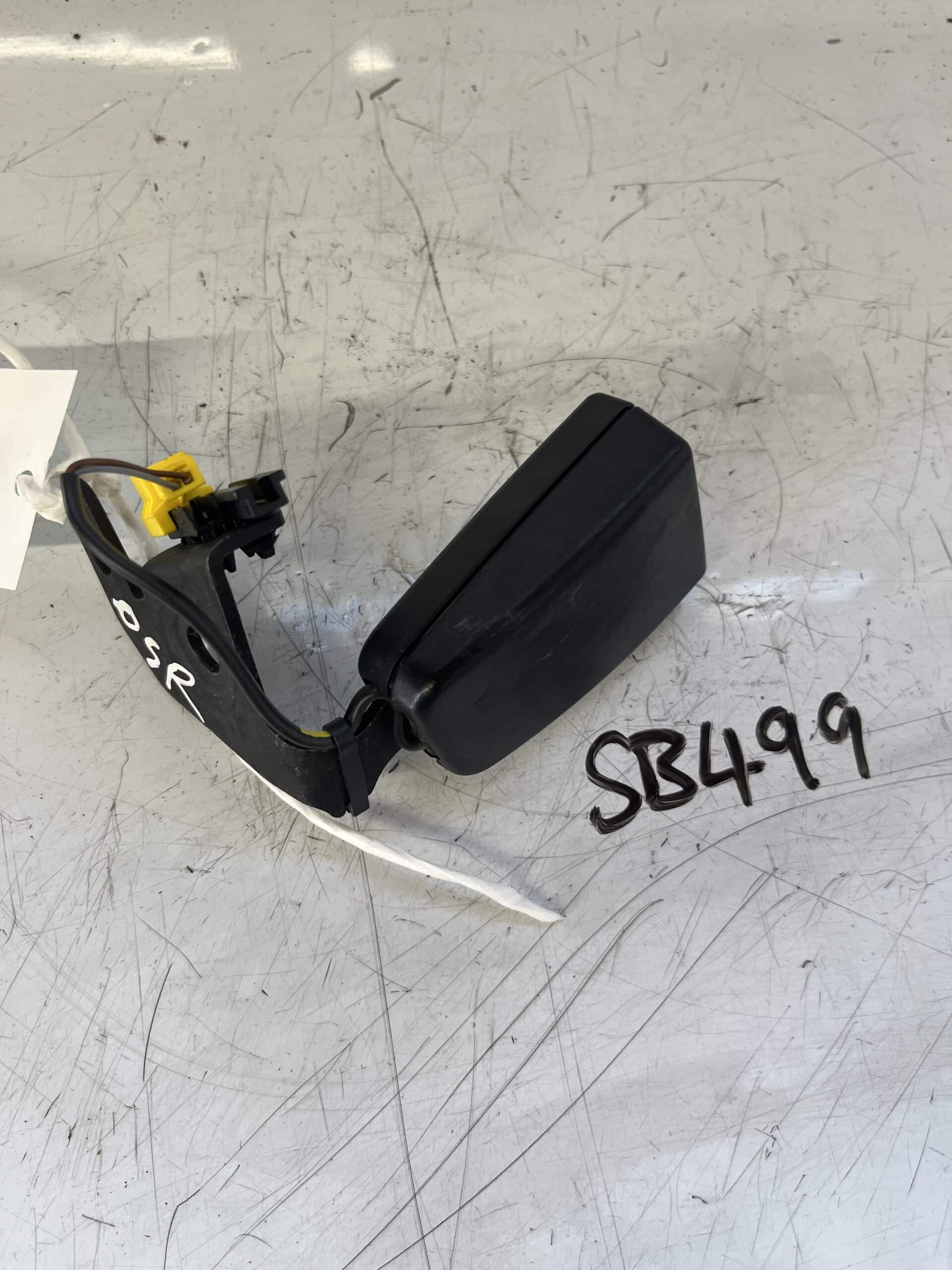 Mercedes C Class 2007-2012 5 Door Saloon / Estate Off Side Rear Seatbelt Anchor / Stalk – 34043153
