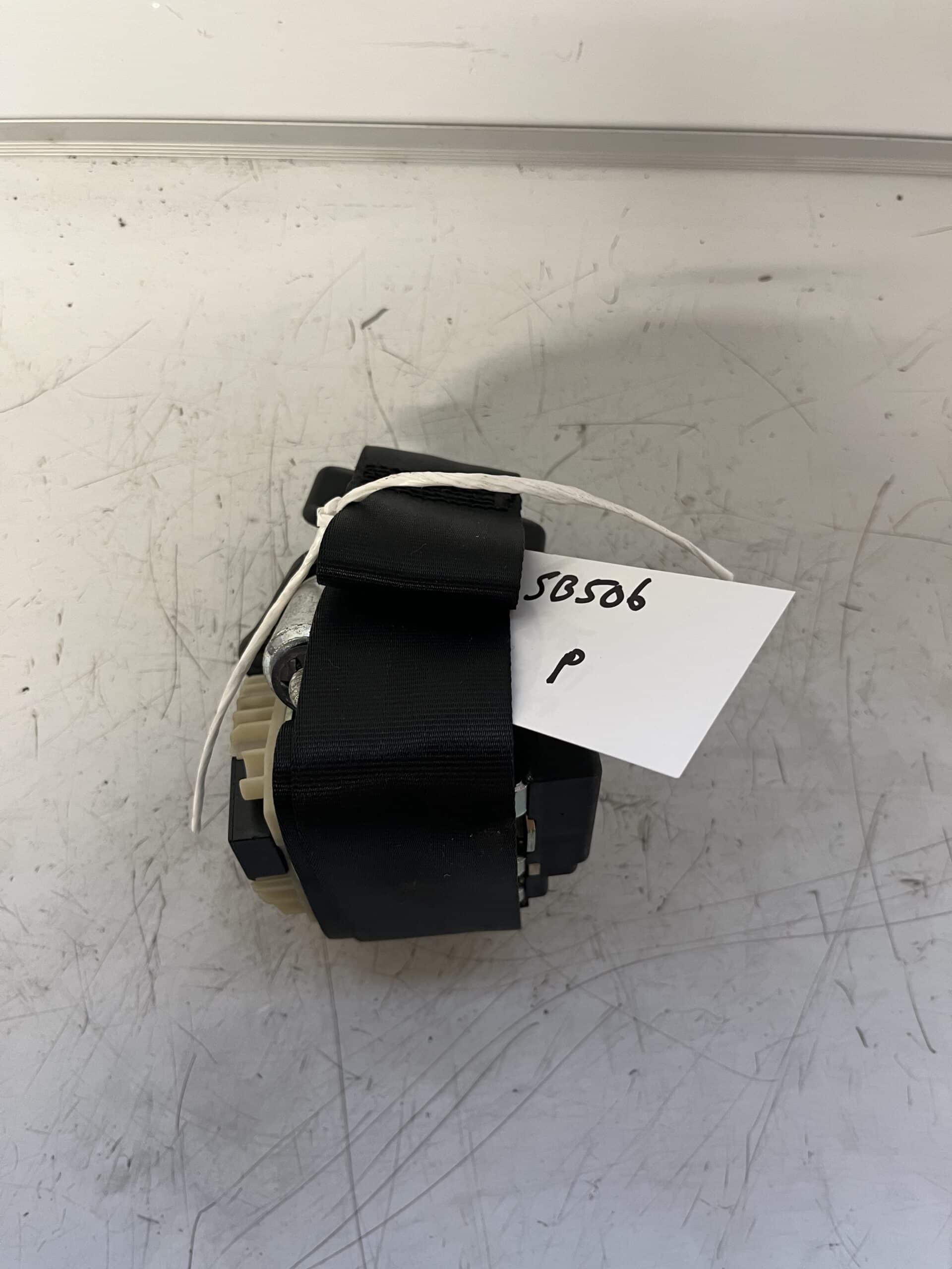 Renault Twingo 2007-2011 3 Door Hatchback Near Side Front Seatbelt – 33059461