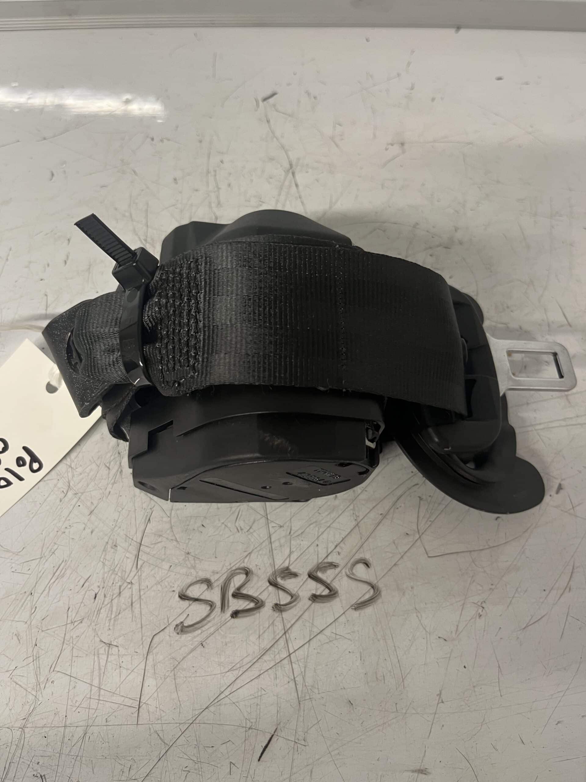 Volkswagen Polo 2009-2014 Hatchback Near Side Rear Seatbelt – 6R0857805