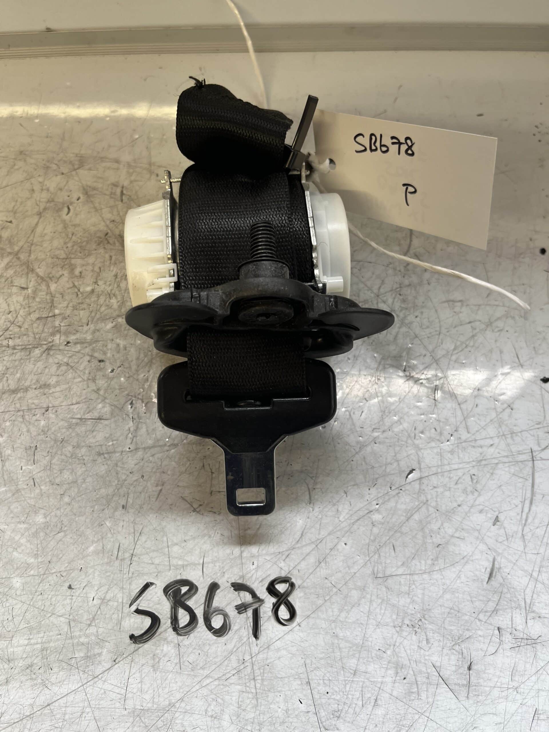 BMW X1 2009-2015 5 Door Hatchback Off Side Front Seatbelt