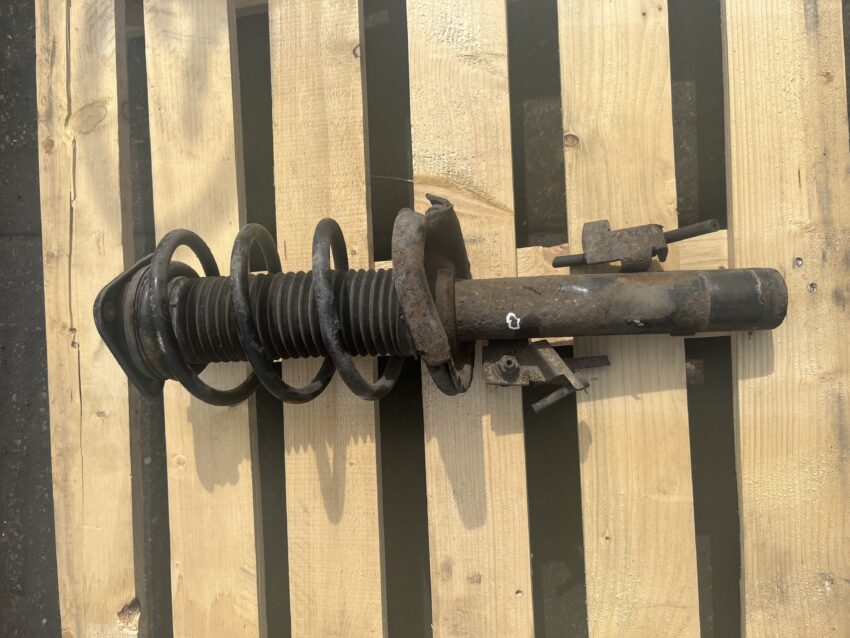 Ford Focus 2005-2008 1.6 / 1.8 / 2.0 TDCI Off Side Front Shock Absorber