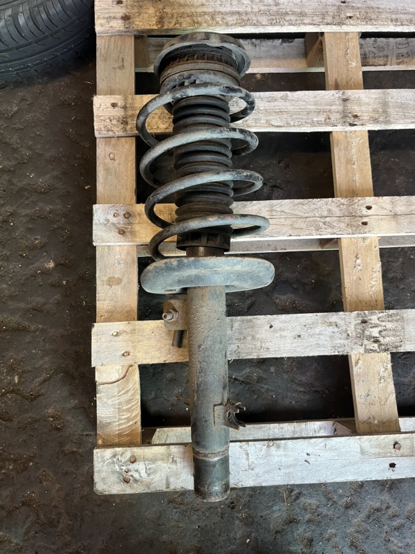 Peugeot 208 2012-2015 1.2 Petrol Near Side Front Shock Absorber