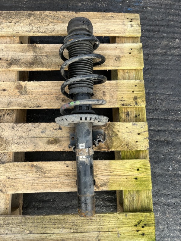 Skoda Fabia 2007-2014 1.2 / 1.4 / 1.6 Petrol / Diesel Off Side Front Shock Absorber