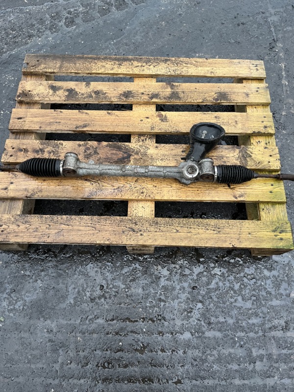 Toyota Yaris 2006-2009 1.0 / 1.3 Petrol Steering Rack