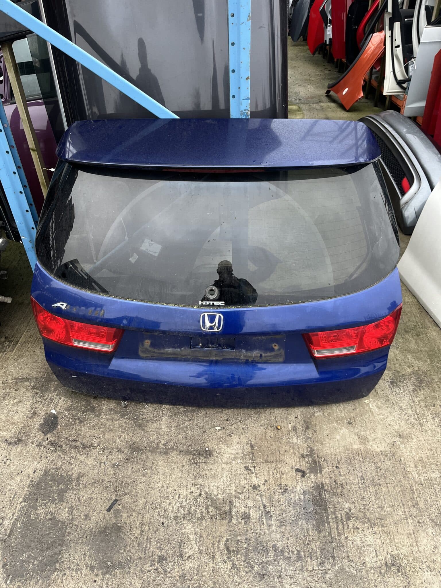 Honda Accord 2008-2012 Estate Tailgate – Blue ( Call Office For Delivery Quote )