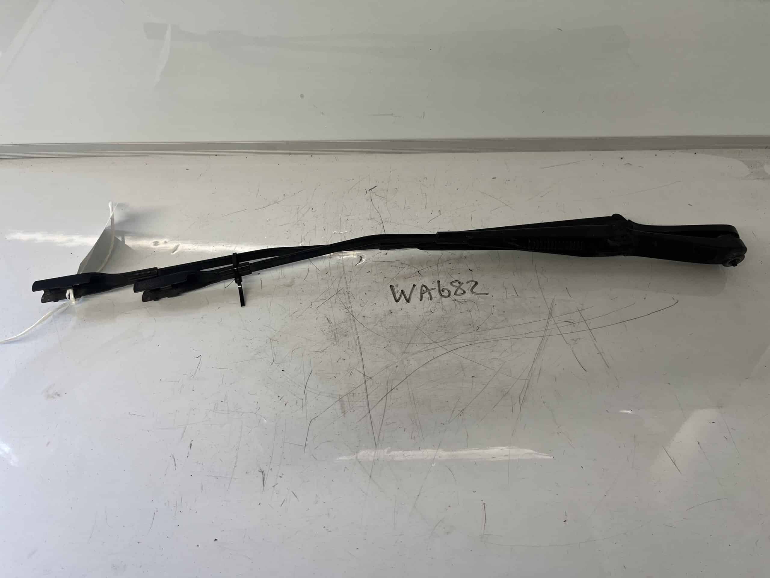 Audi Q3 2011-2015 Front Wiper Arms – Pair