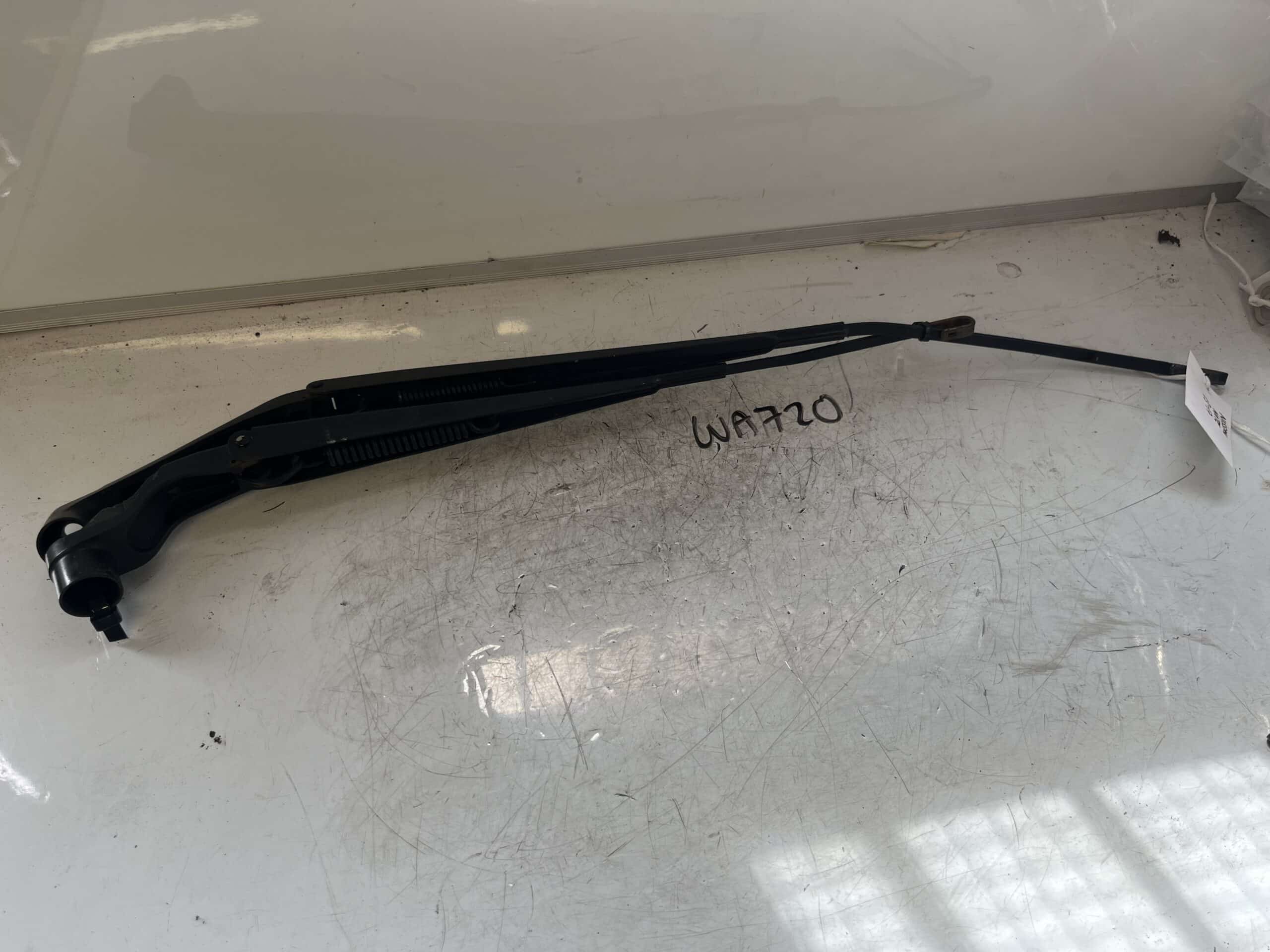 Nissan Note 2013-2017 Front Wiper Arms – PAIR