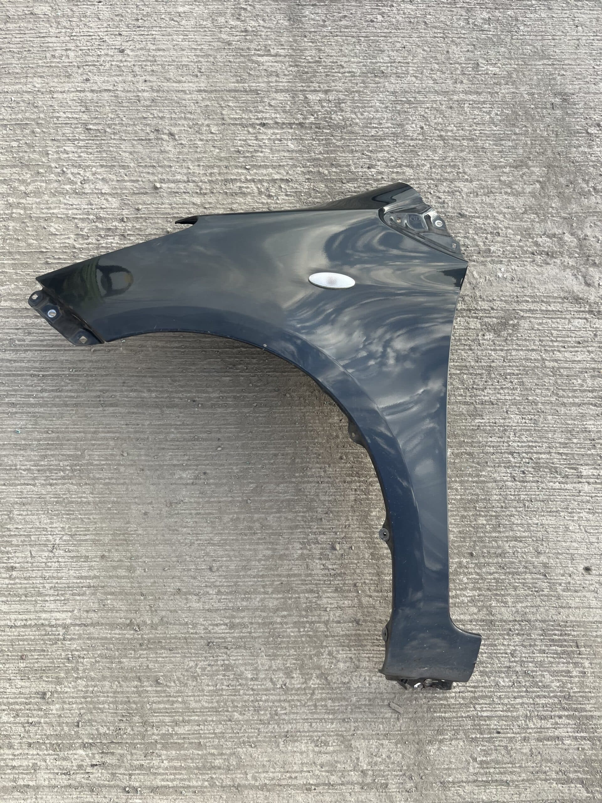 Toyota Yaris 2006-2009 Hatchback Near Side Wing – Black