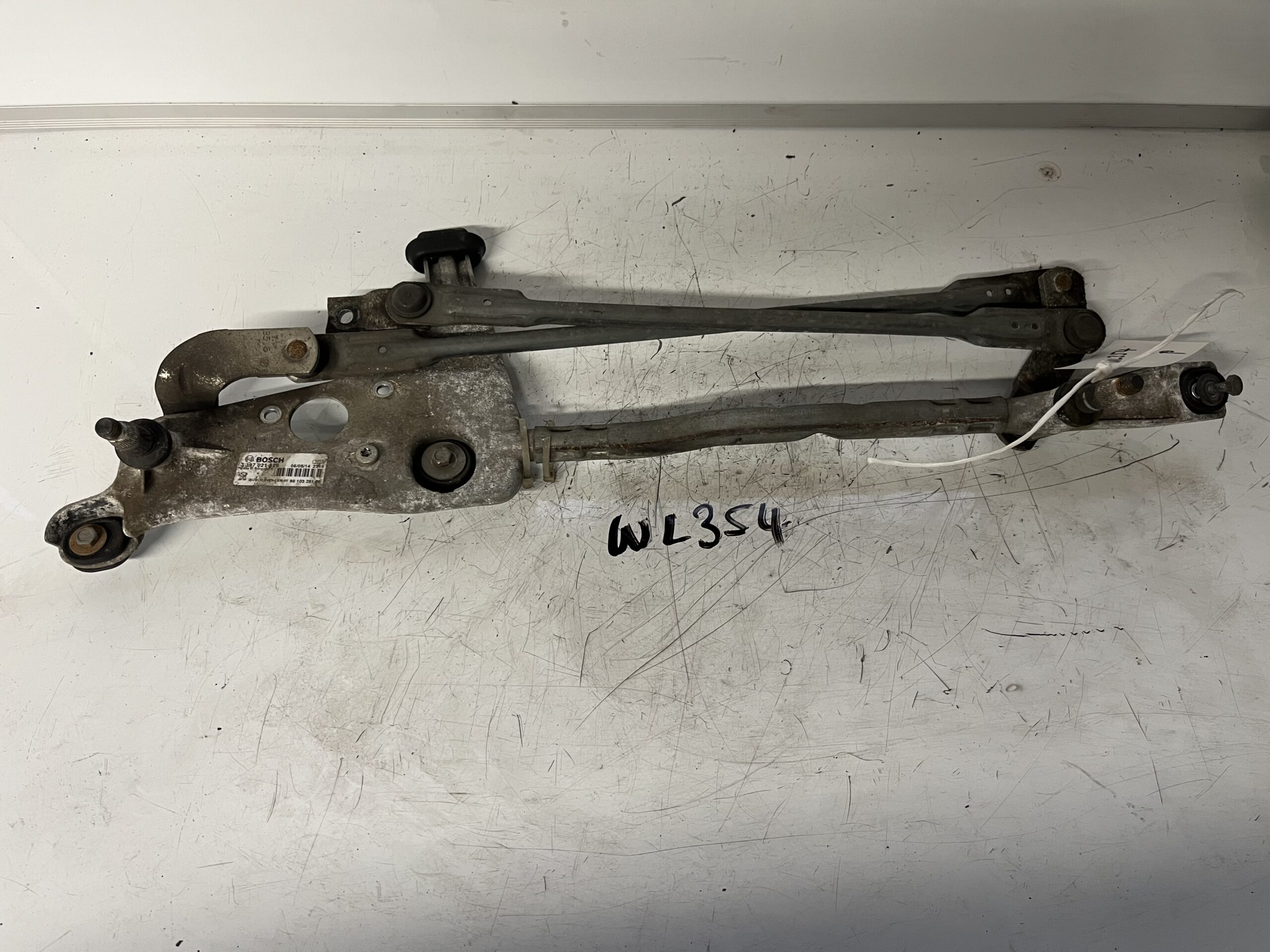 Peugeot 308 2013-2021 Front Wiper Linkage – 3397021829