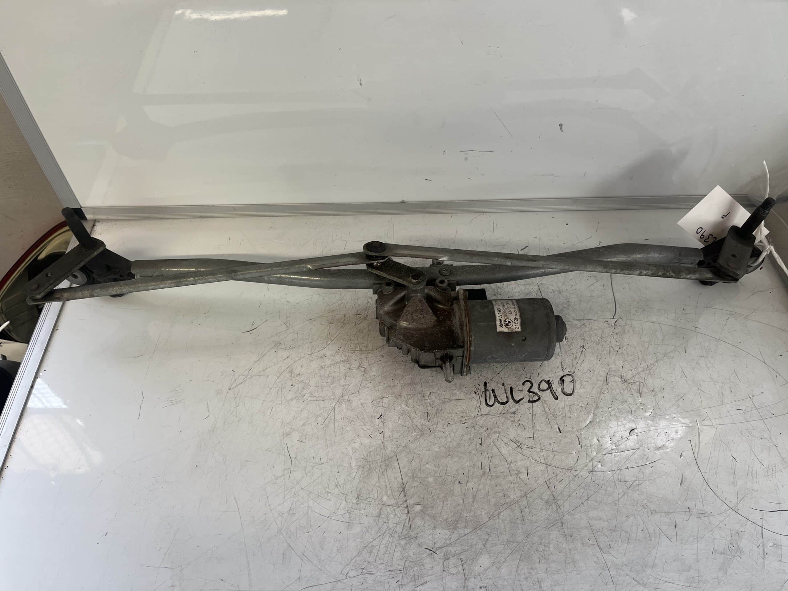 BMW Mini Countryman 2010-2016 Front Wiper Motor And Linkage – 9804399-01