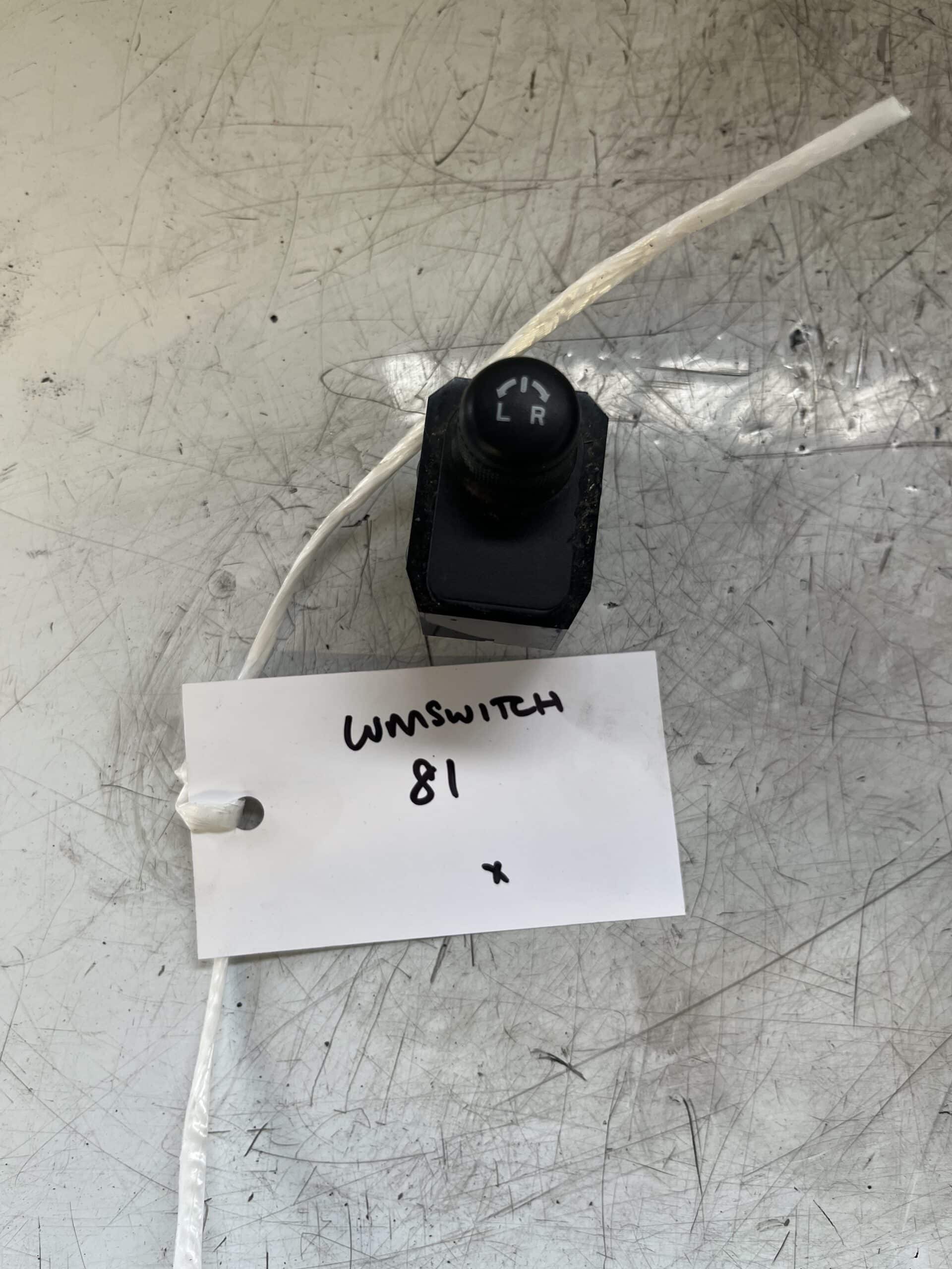 Suzuki Swift 2017-2023 Electric Door Mirror Switch – 62J210668T